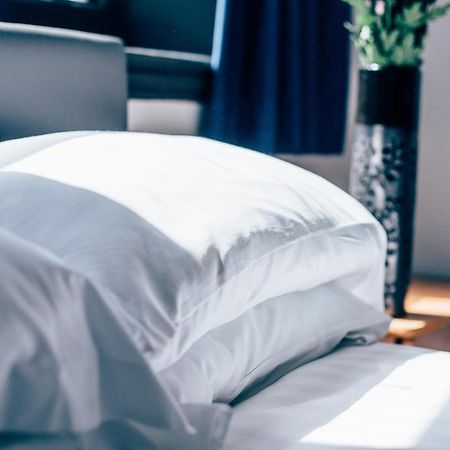 Bridgewood House Hotell Stafford Eksteriør bilde