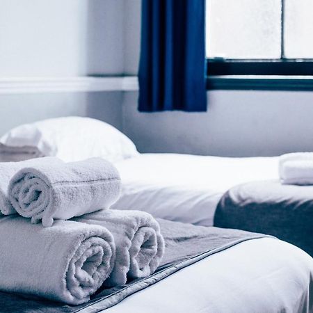 Bridgewood House Hotell Stafford Eksteriør bilde