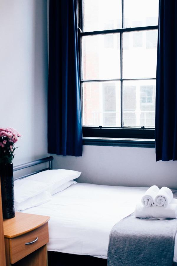 Bridgewood House Hotell Stafford Eksteriør bilde