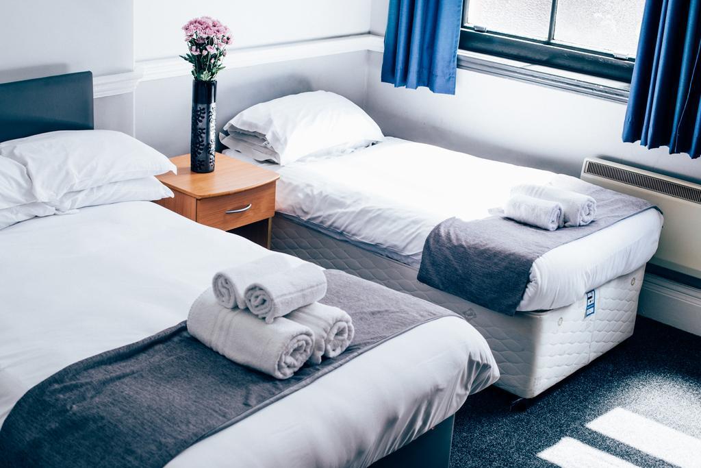 Bridgewood House Hotell Stafford Eksteriør bilde