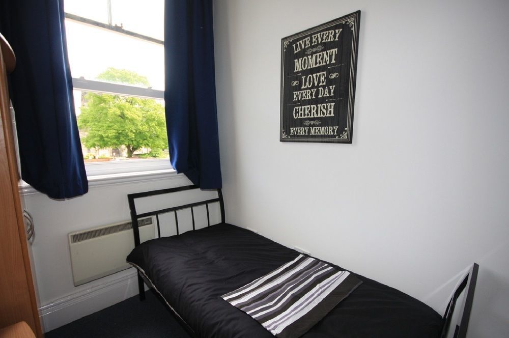 Bridgewood House Hotell Stafford Eksteriør bilde