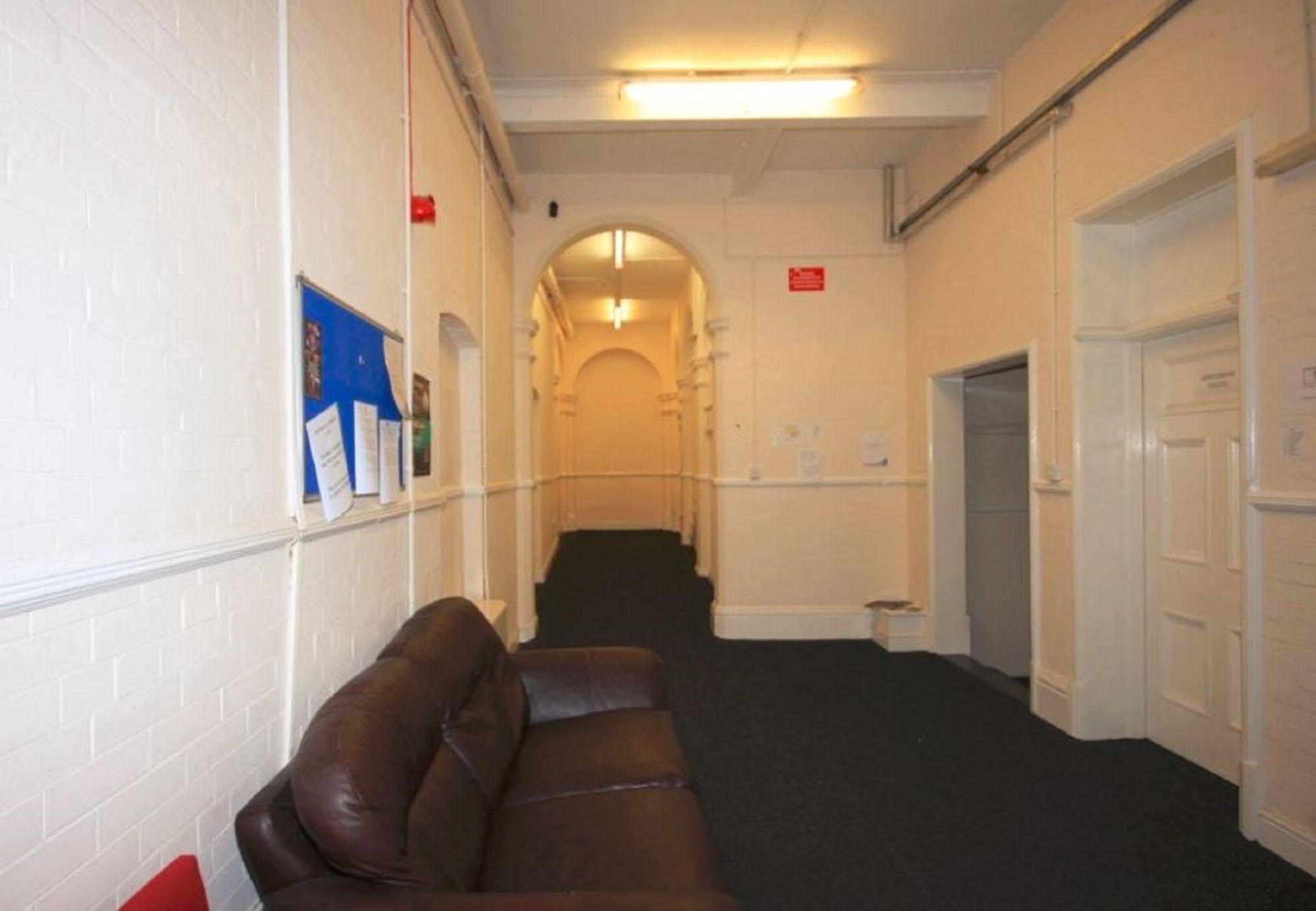 Bridgewood House Hotell Stafford Eksteriør bilde